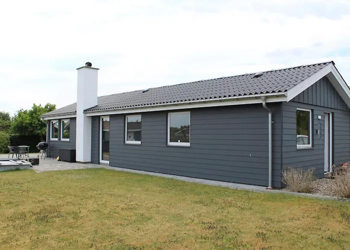 Holiday home Jannik - 300m From The Sea By Interhome