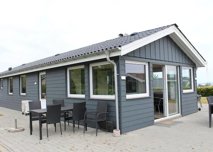Jannik - 300m From The Sea By Interhome